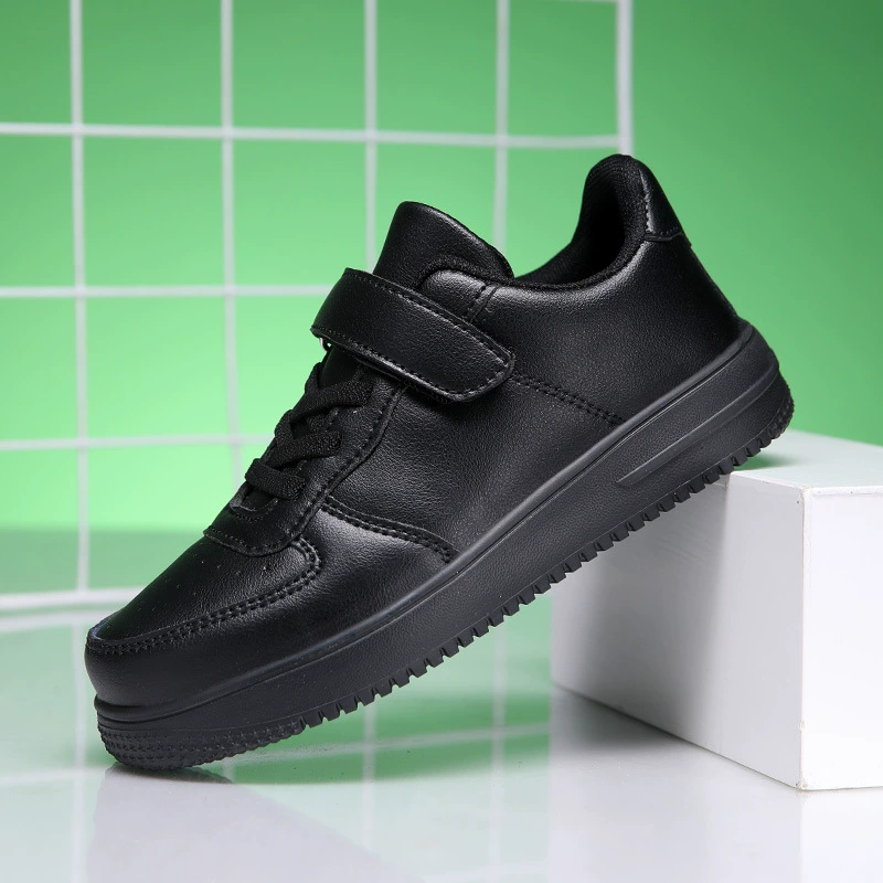 Кроссовки для детей средних и средних лет студенты дикие дышащие белые туфли водонепроницаемые кроссовки кожаные новые девушки 2024 мальчик