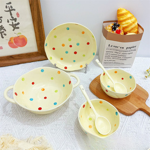 ���Ͳ�ɫ���c���²��մɲ;����b���ֵ�W�t������P�p������Ů��