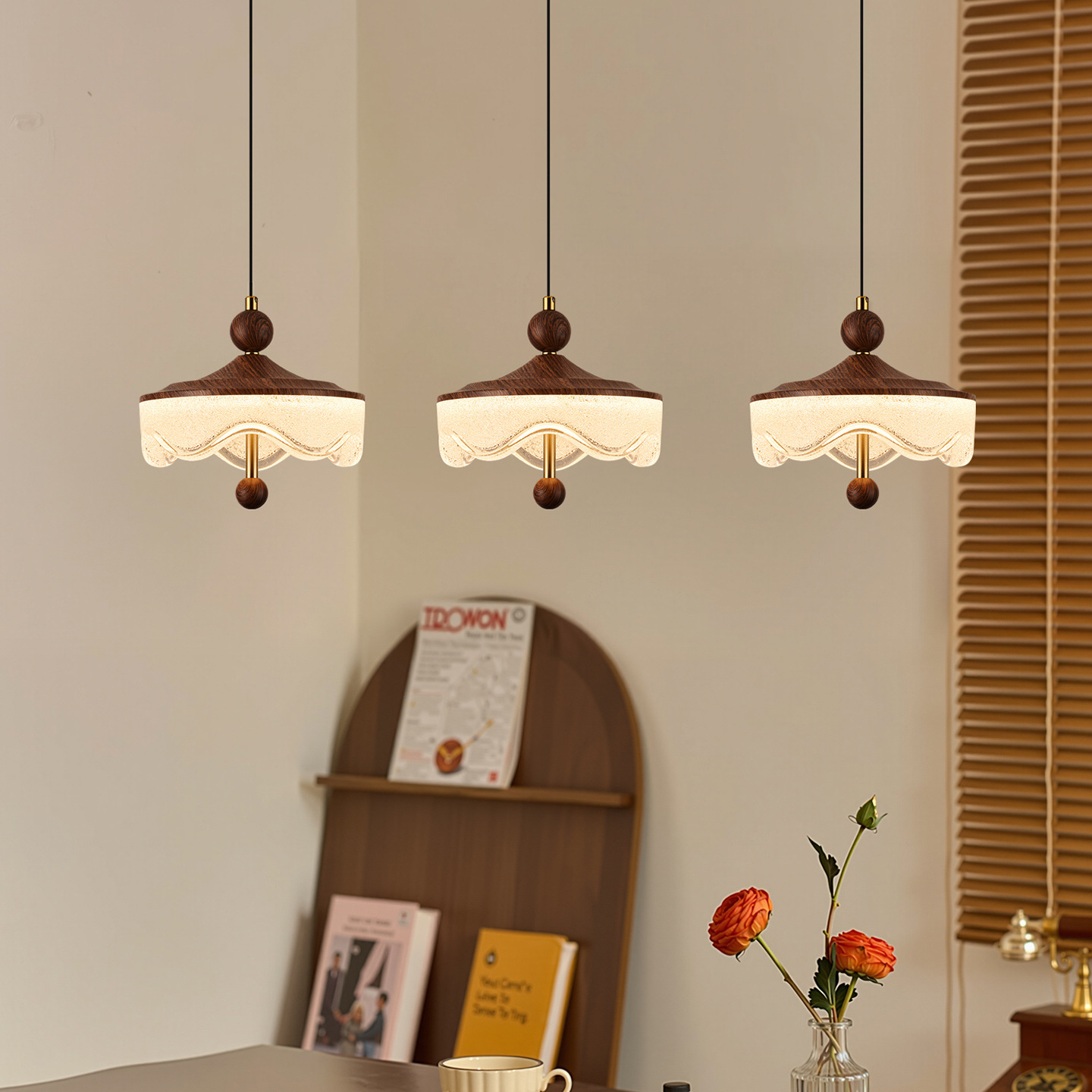 Lámpara de restaurante medieval doméstica elevable de alta gama isla lámpara de escritorio retro de tres extremos mesa de comedor bar lámpara de cabina L669