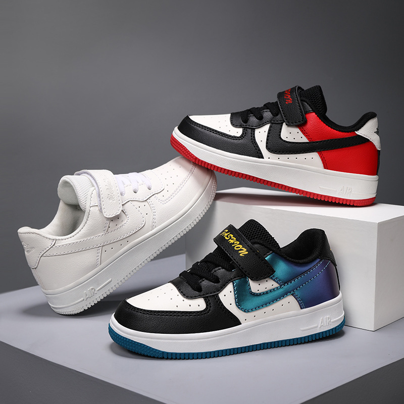 Calzado infantil para comercio exterior, zapatillas blancas para niños, zapatos para niños, nuevo estilo primavera-otoño 2024, zapatillas deportivas blancas para estudiantes.