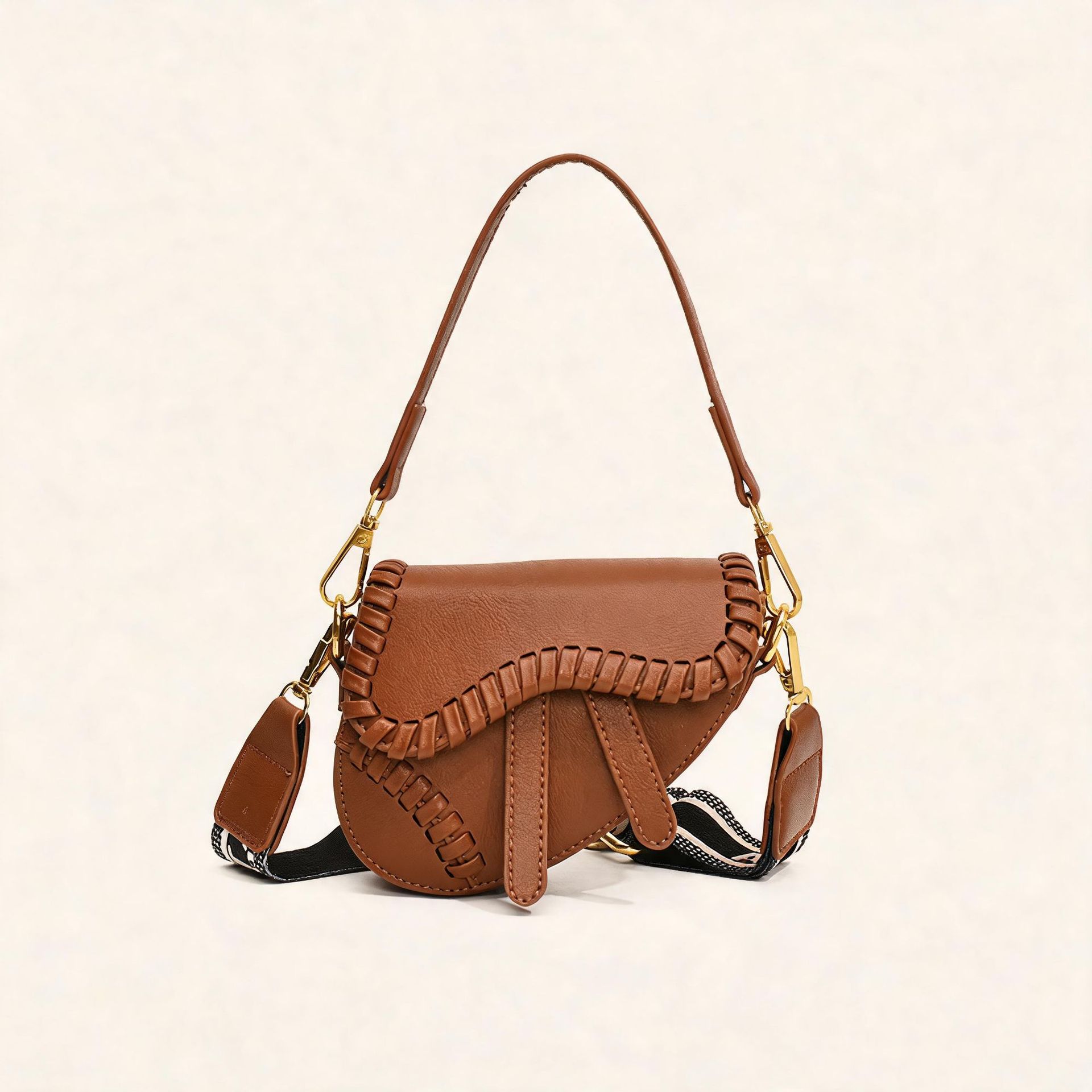 2026 New Korean Style Cross-Border Handbag, Versatile Underarm Bag, Stylish Saddle Bag, Fashionable Commuting Shoulder and Crossbody Bag