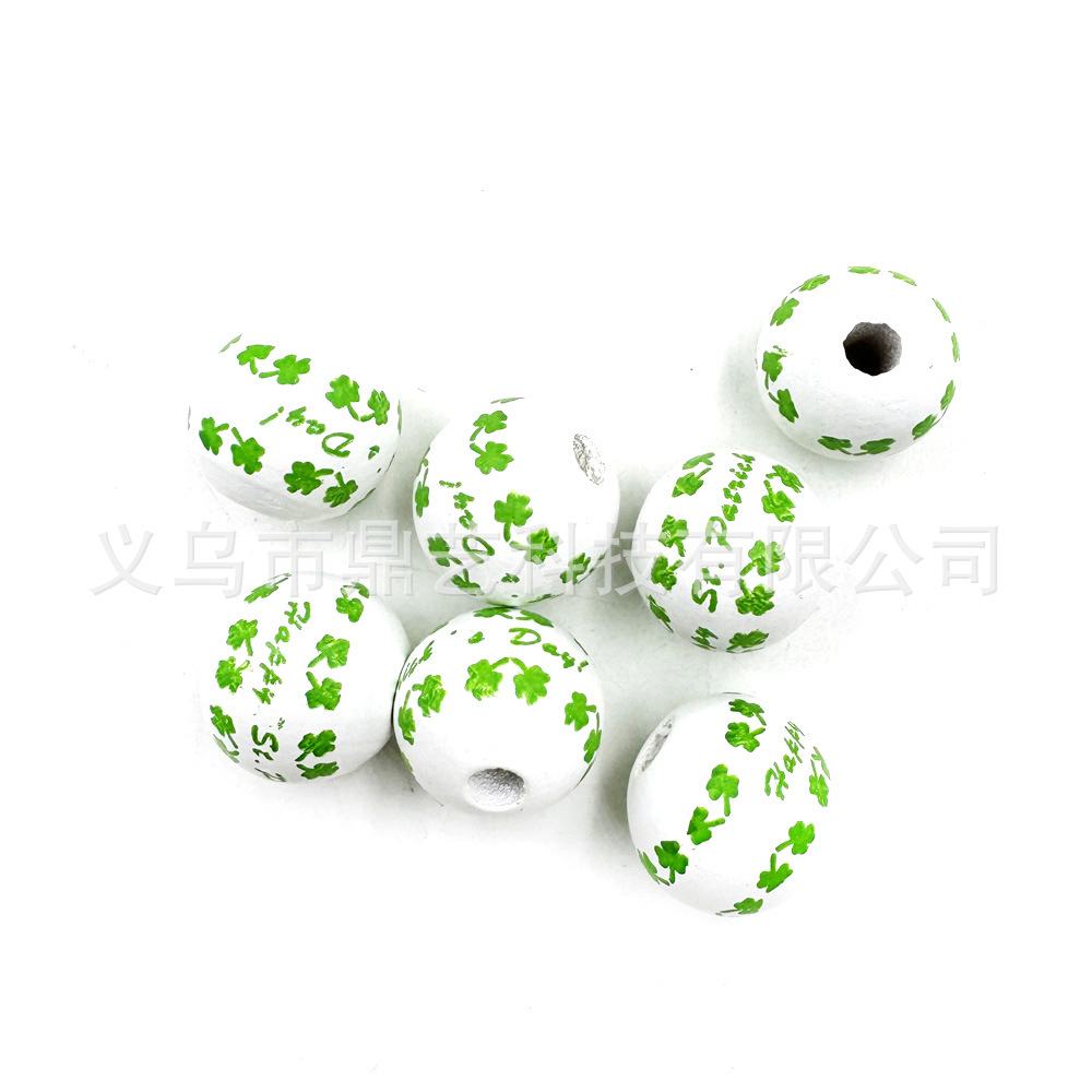 卸売りプリント木珠アイルランド日木珠クローバー四葉草形散珠diyビーズアクセサリー部品