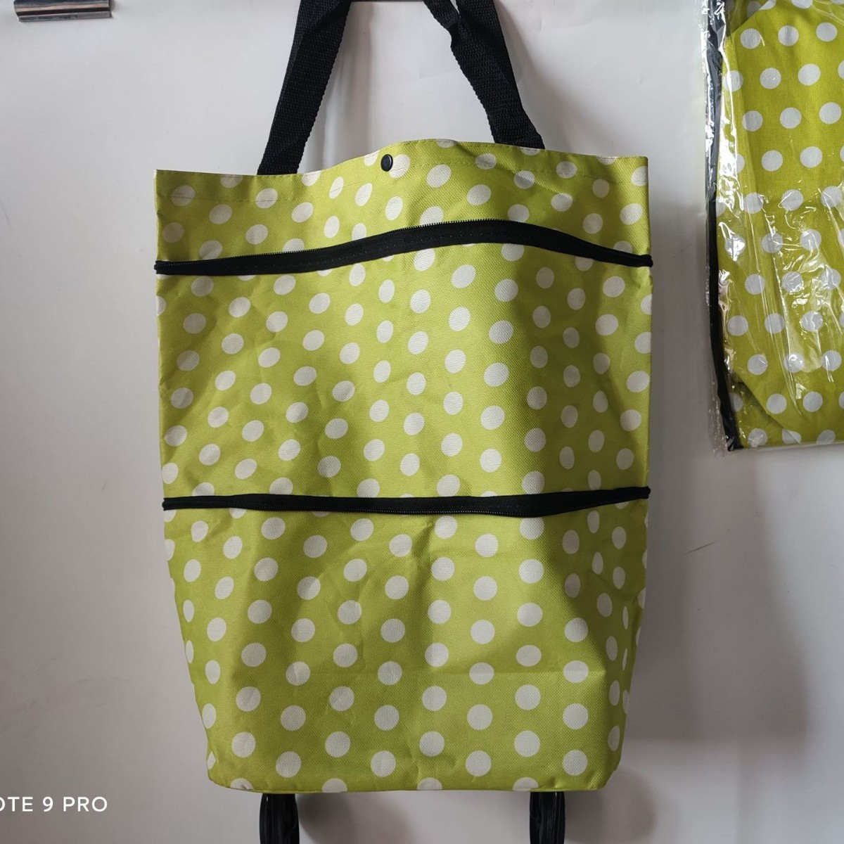 Venta al por mayor bolsa de compras plegable de poliéster carrito de compras portátil supermercado remolcador bolsa rueda bolsa supermercado bolsa