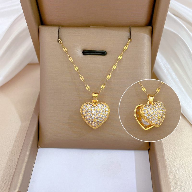[Titanium Steel] Light Luxury Elegant Gorgeous Heart Pearl Shell Necklace Women's Internet Celebrity All-match Clavicle Chain Titanium Steel Chain