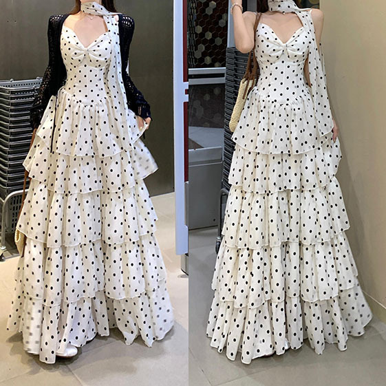 French High-End Polka Dot Suspender Dress for Women, New Summer Style, Beautiful and Beautiful Holiday Style Waist Slimming Long Skirt