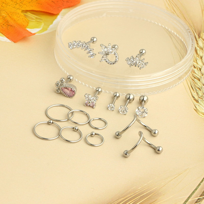 Pointed titanium steel lip stud product view