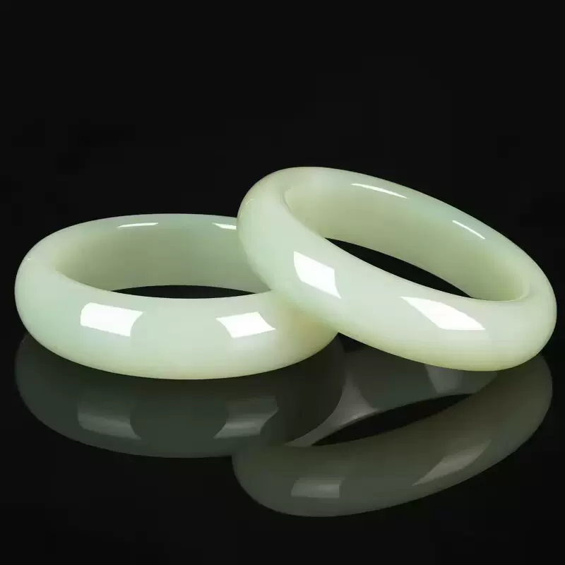 批发天然阿富玉青白色手镯晴水湖水绿玉镯和田玉平替鸭蛋青玉镯子