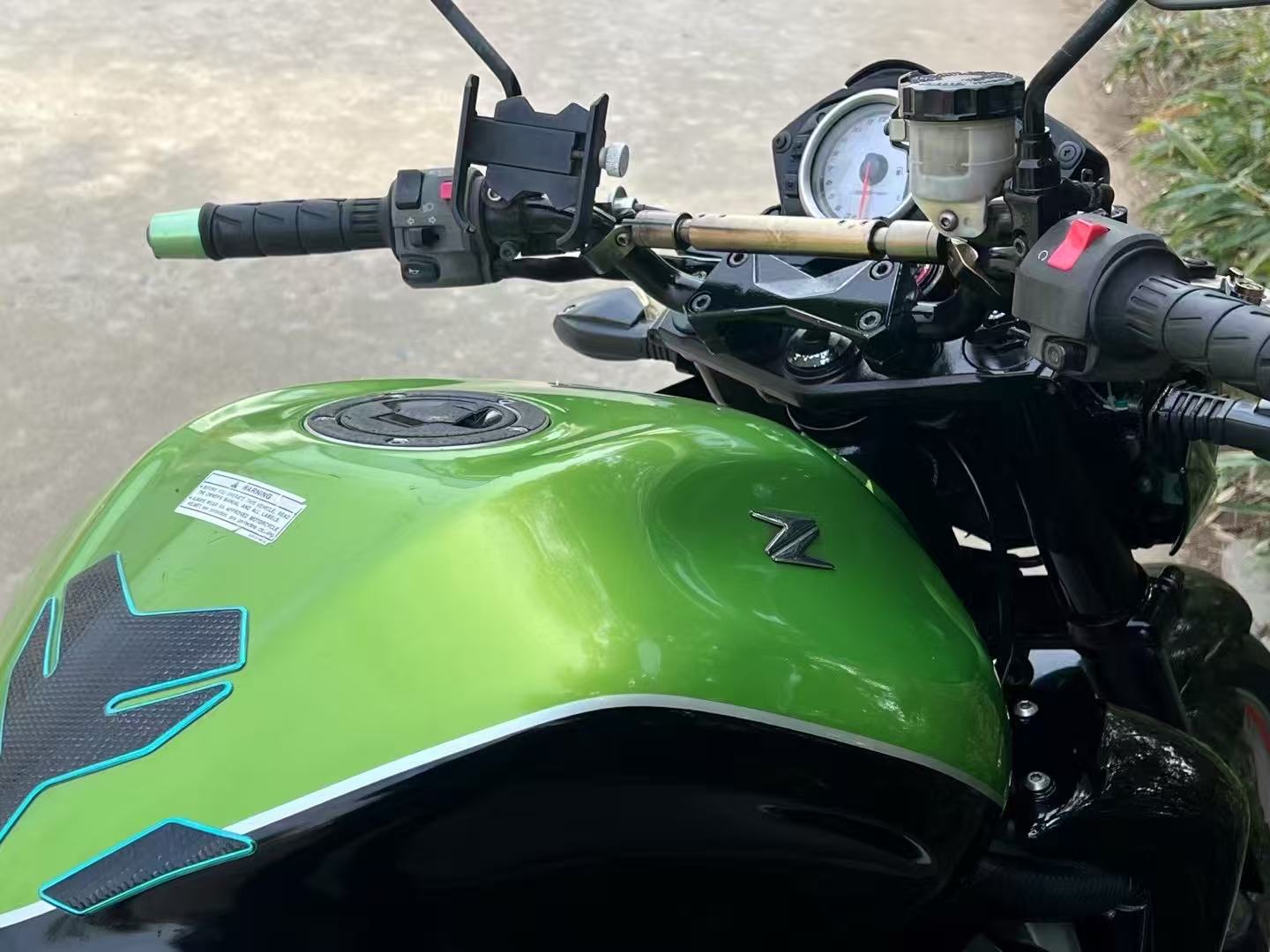 Kawasaki Street Bikes Z750, Z1000, Z900, Z650, Ninja Sport Bikes Zx-10R, Zx-4R, Zx-6R Motorcycles