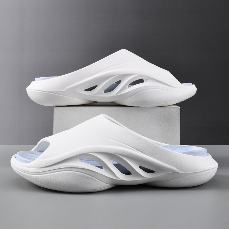 Men's Summer Slippers, Thick-Soled, Non-Slip, Lightweight, Comfortable for Outdoor Sports and Casual Wear, Versatile One-Strap Sandals