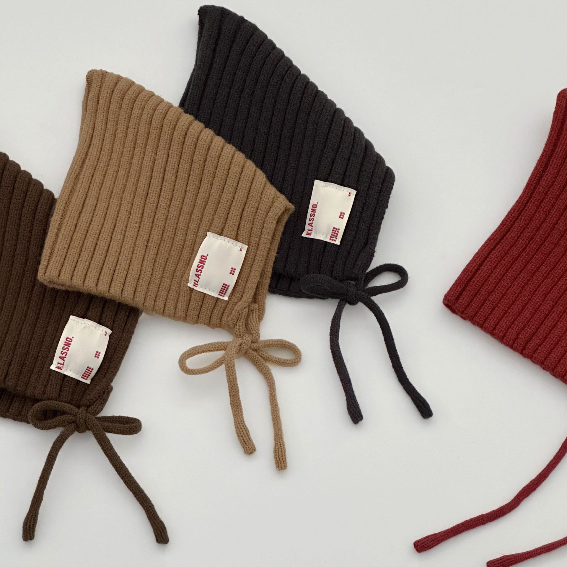 ins sombrero para bebés coreanos otoño y invierno caliente a prueba de viento gorra de punto para niños y niñas recién nacidos correa gorra de bolso