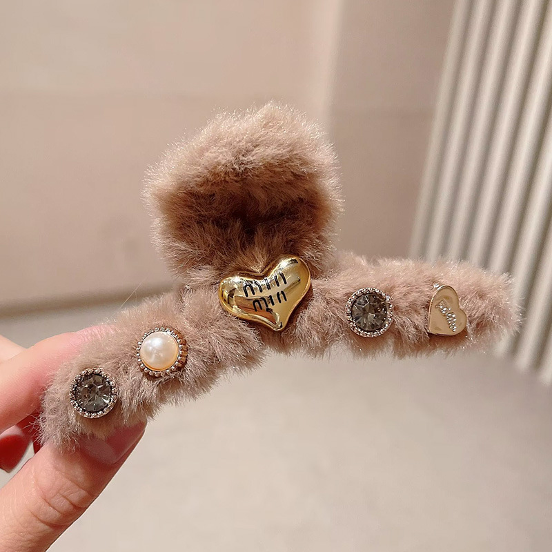 2026秋冬ミンクファー毛皮ヘアクリップ、高級感のある後頭部用大型シャーククリップ、ハート型キラキラ輝くダイヤモンド付き毛皮ヘアクリップ