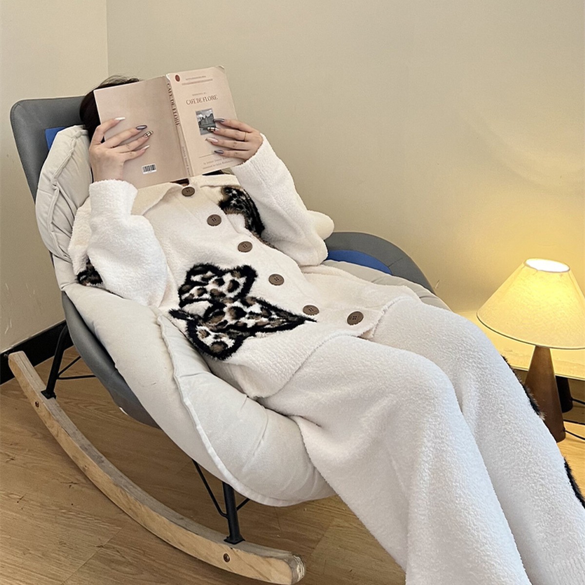 黑白百搭加绒睡衣女款秋冬季2025新款加绒加厚家居服两件套可外穿