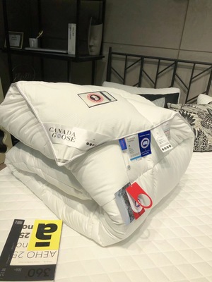 Down quilt Winter quilt wholesale factory Direct selling live broadcast Group purchase wechat Business Round and round Supply chain