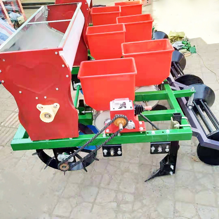 2垄4行花生精播机小四轮带起垄播种施肥机广东江门农用花生点播机