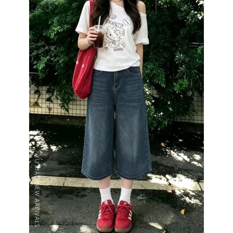 Retro blue washed denim shorts for women, autumn thin high-waisted loose slimming plus-size wide-leg cropped pants Retro blue washed denim shorts for women, autumn thin high-waisted loose slimming plus-size wide-leg cropped pants