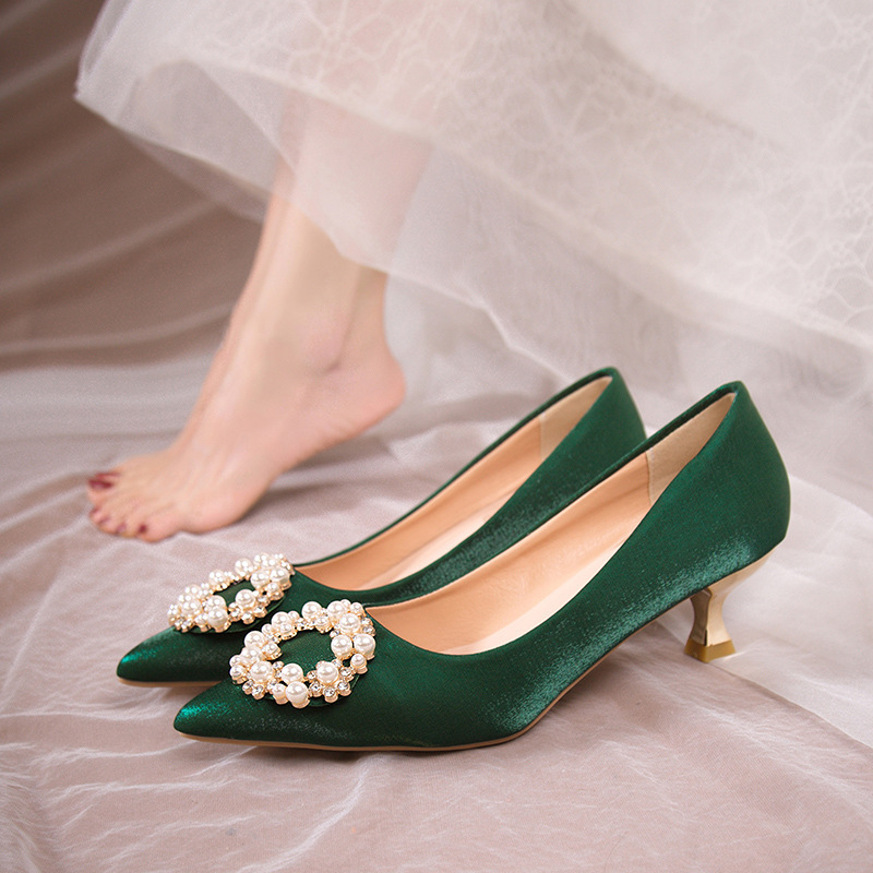Pearl green wedding shoes for women, large size, chunky heel, pointed toe, Chinese-style Xiuhe bridal shoes, soft sole, non-slip, suitable for pregnant women