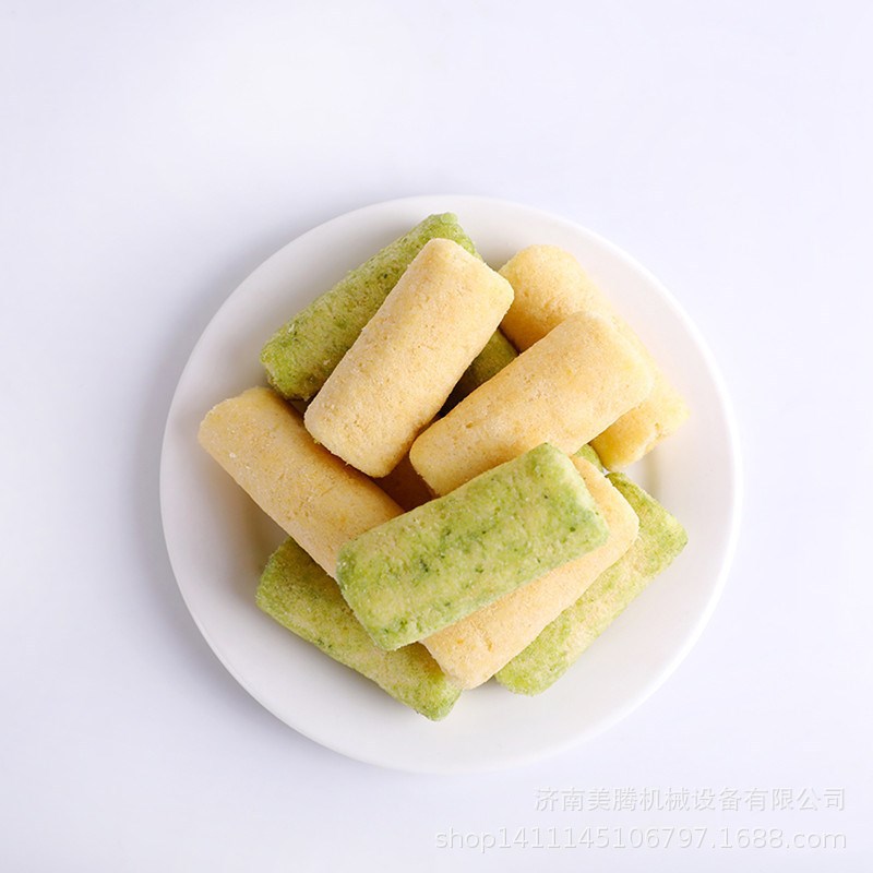 免烘烤即食酱心米果卷生产机器纤麦三角酥膨化机