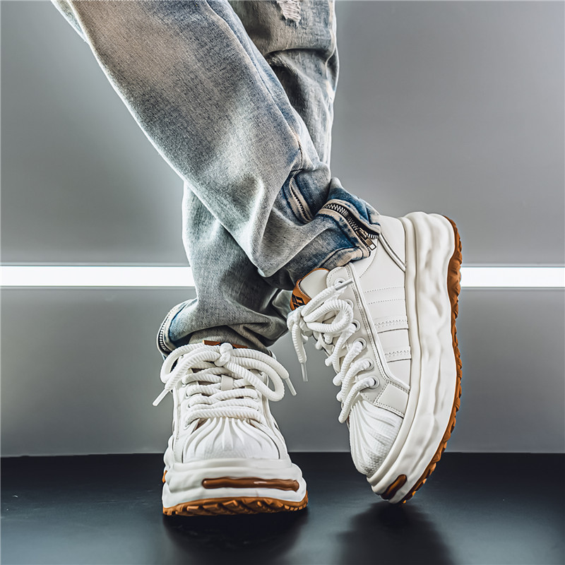 Zapatos de hombre primavera y verano 2025 comercio exterior nuevas zapatillas de deporte de nicho casual suela gruesa disuelta ins zapatos de moda hombres