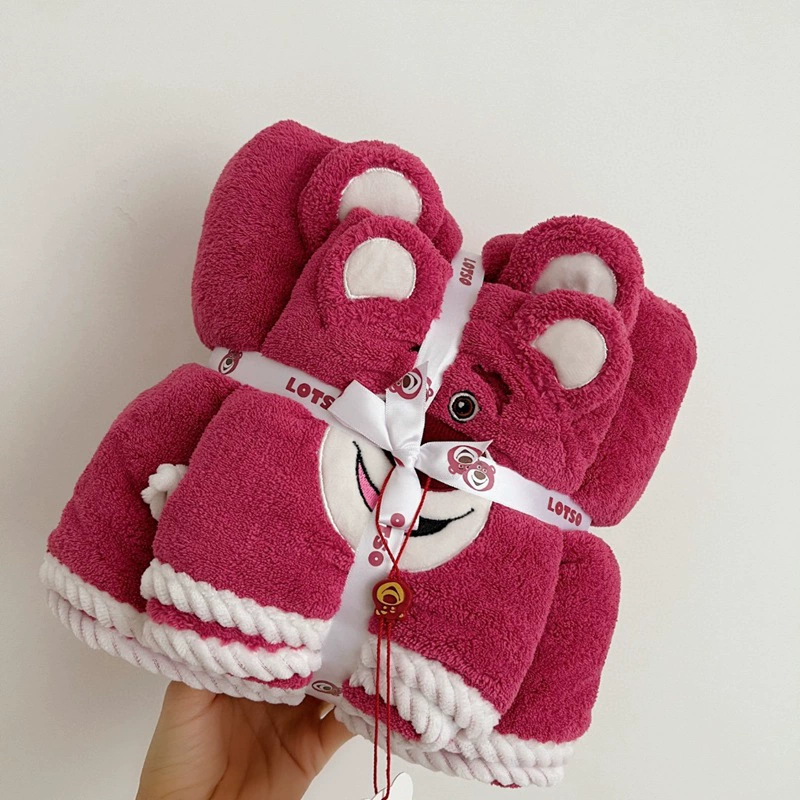 Клубничный медведь мультфильм банное полотенце костюм бытовое водопоглощающее быстросохнущее полотенце взрослое полотенце с запахом для детей милое