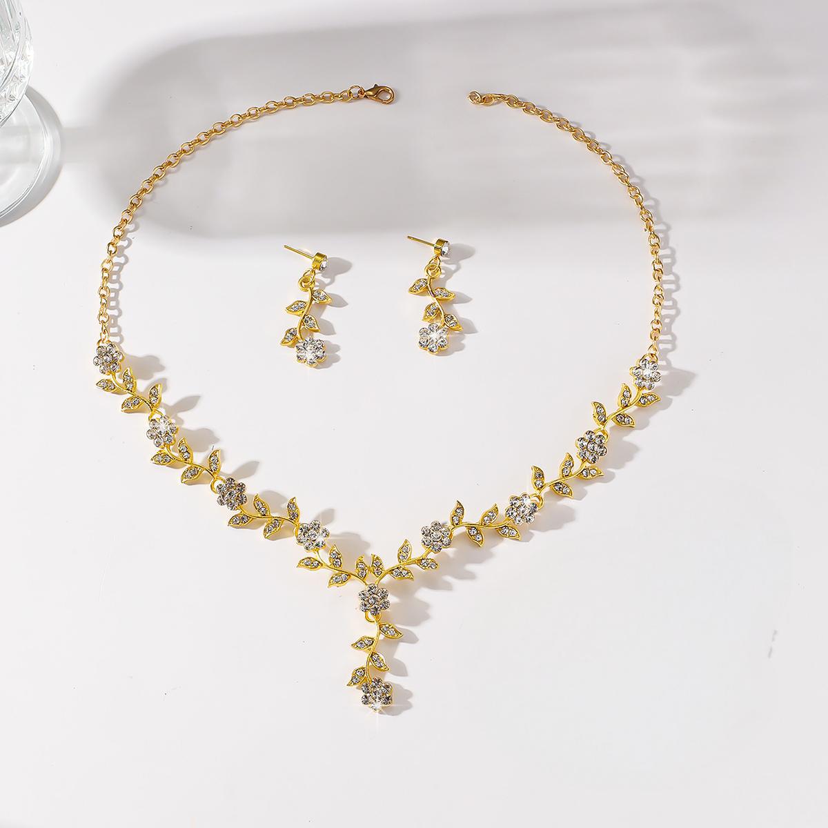 266 gold and white two-piece set