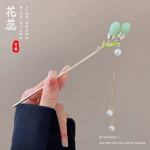 Green Chinese hairpin with tassels