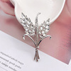 High-end brooch, fashionable elegant crystal lapel pin, universal pin, cardigan, clothing, accessory