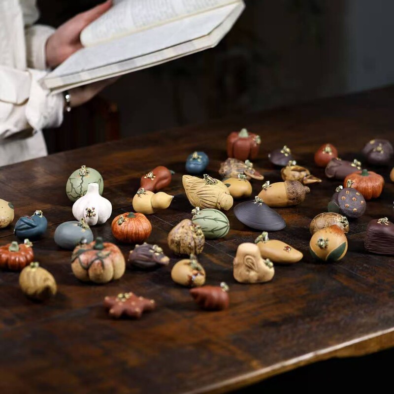 Yixing Purple Sand Tea Pet Frog Sculpture Series Watermelon Lotus Pod Peach Pumpkin Walnut Gourd and Other Tea Accessories