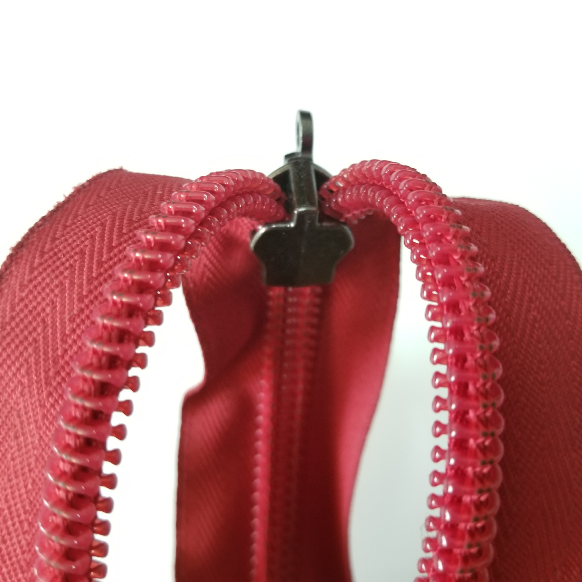 Double-layer nylon explosion-proof suitcase with zipper