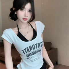 辣妹撞色假两件挂脖短袖t恤女夏季小个子设计感修身显瘦短款上衣