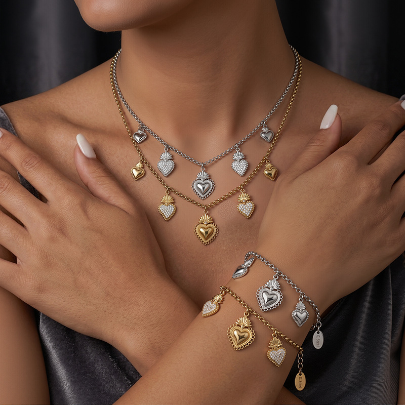 Tiana Europa y los Estados Unidos transfronterizos collar de amor de acero inoxidable nicho universal colgante de diamante de corazón de melocotón no se desvanece joyas