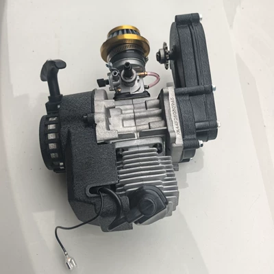 2-Stroke Small Sports Car – Engine assembly