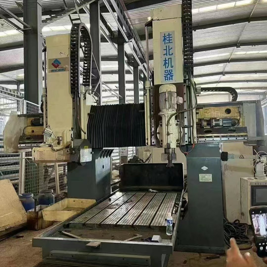 处理二手桂北GM-KD2212A数控龙门导轨磨床龙门宽度1.6米