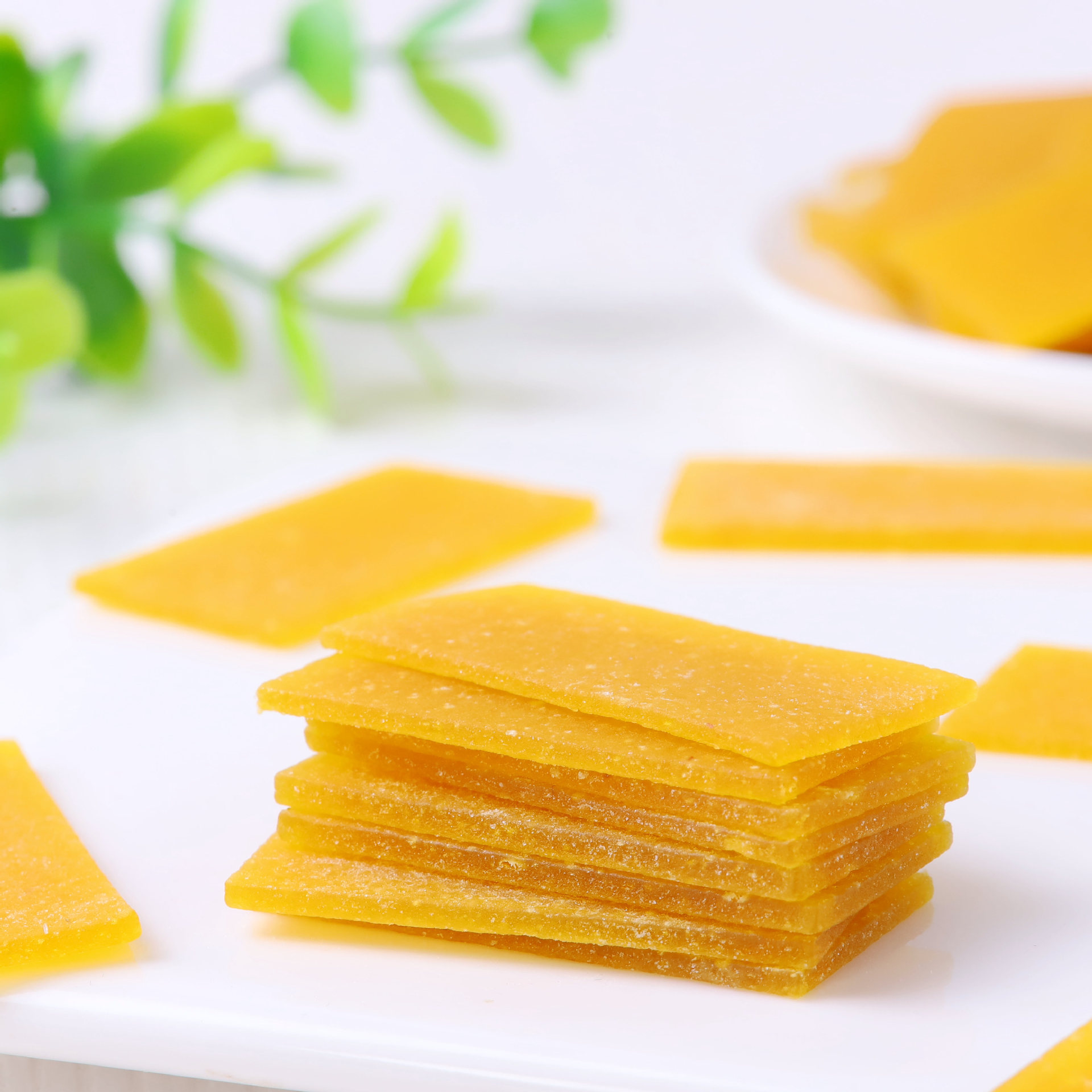 パイナップルの梅のお菓子を卸売りします。果物の砂糖漬けは梅の輸出品です。