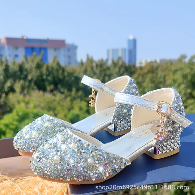 Хрустальные туфли для девочек в наличии Новая принцесса на высоком каблуке с мягкой подошвой оптом Корейская версия платья на толстом каблуке для сценических выступлений для девочек