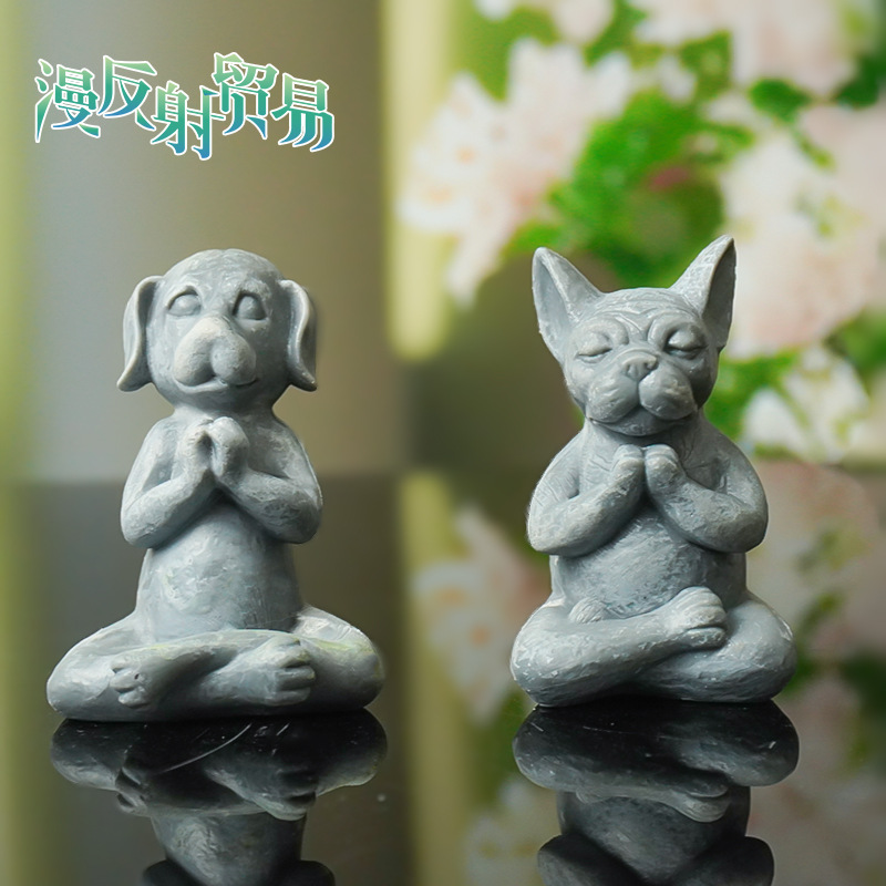 Creativo lindo perro de meditación decoración pecera paisaje decoración micro paisaje Golden Retriever perro bendición perro al por mayor