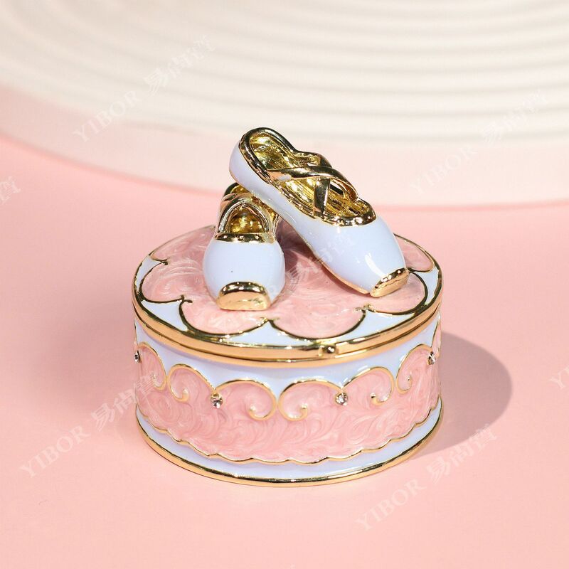 Foreign trade enamel jewelry box gift ring necklace high heels jewelry storage box alloy crafts ornaments wholesale Foreign trade enamel jewelry box gift ring necklace high heels jewelry storage box alloy crafts ornaments wholesale