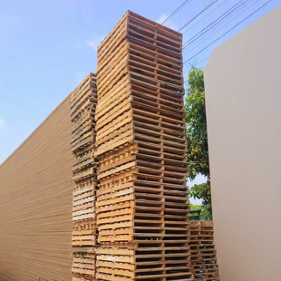 Huizhou Wood Pallet Plywood Fumigation-Free Shelf Pallet Solid Wood Floor Forklift Wooden Pallet Pad Warehouse Board Logistics