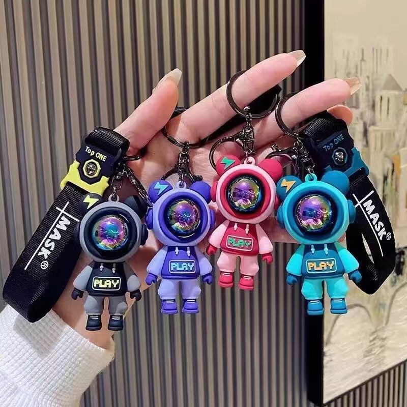 European Bear Keychain, Personalized Fashionable Cartoon Men's and Women's Car Pendant, School Bag Pendant, Small Gift