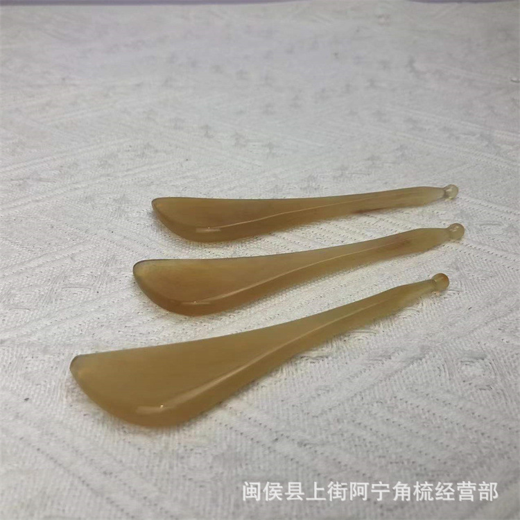 Goat Horn Gua Sha Facial Massage Stick 12cm Meridian Acupoint Beauty Tool for Face and Eye Care in use