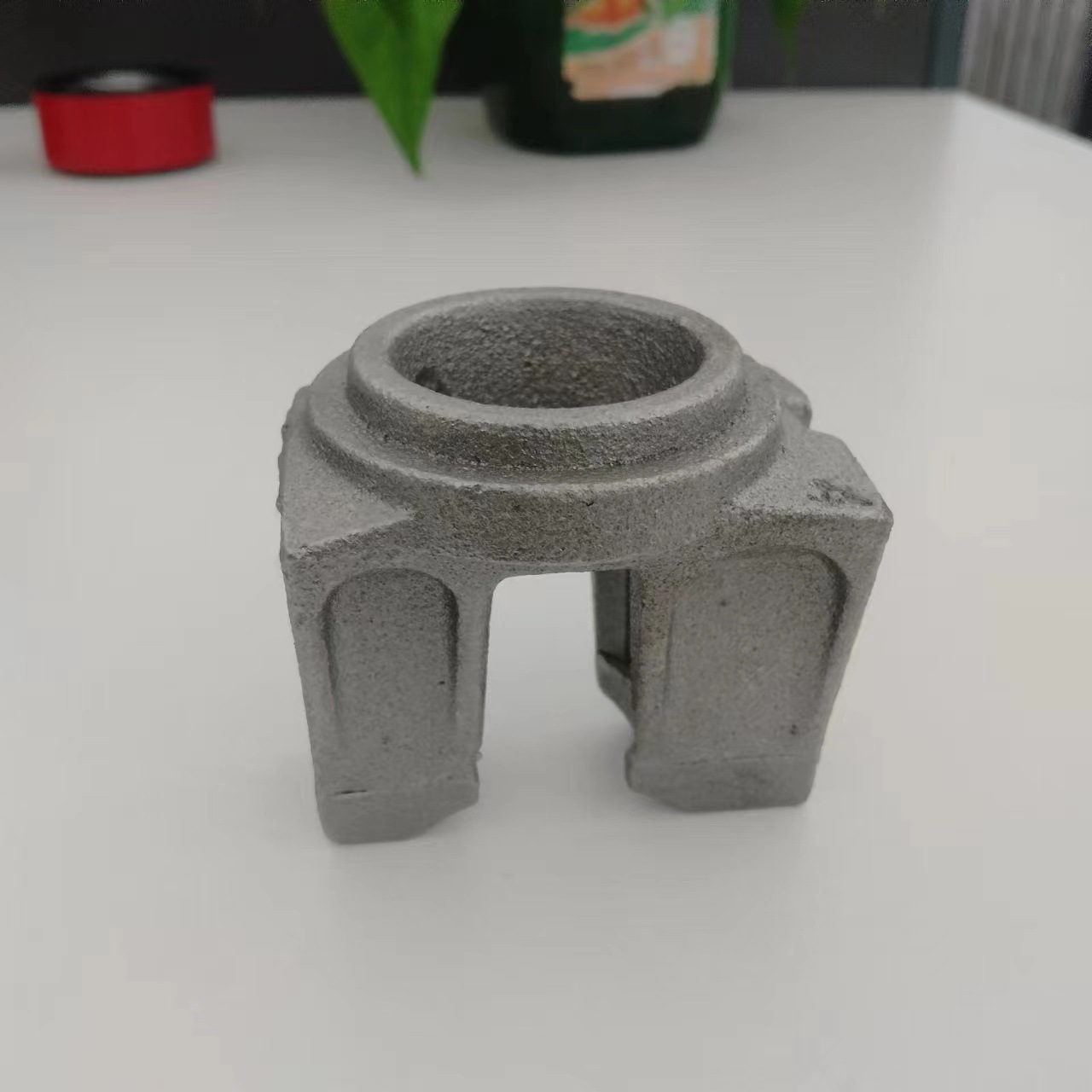 厂家大量生产直锁脚手架覆膜砂锁头建筑盘扣脚手架配件