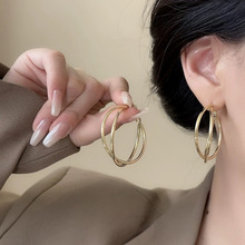 �nϵ�p�ӽ�����Ȧ����P���A�o����С���߼��и��L��Ȧ�͹Ŷ��Ů