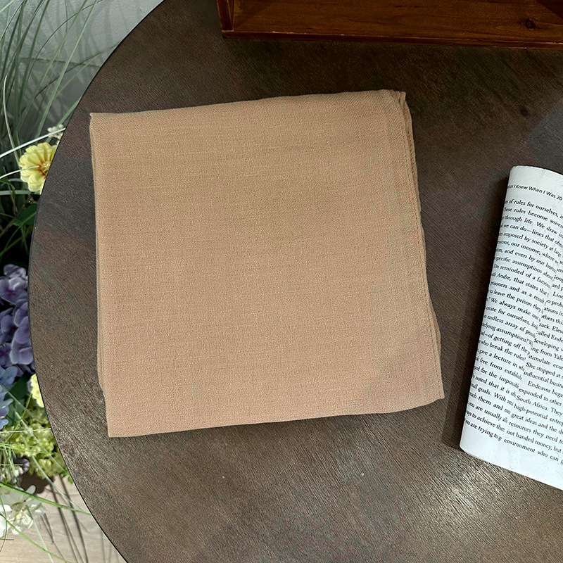 Bufandas de seda cuadrada bufandas de seda de alta calidad bufandas de seda de verano bufandas de seda de cabello bufandas de seda de cabello al por mayor