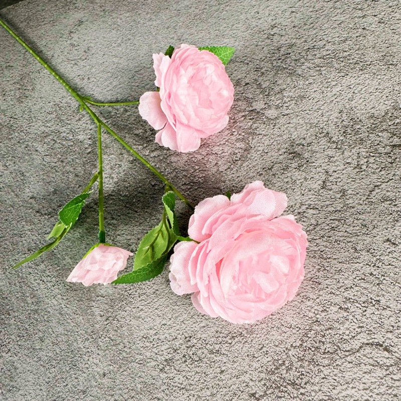 Fábrica al por mayor de flores de peonía europea 3 flores de simulación en casa decoración de boda flores falsas peonía de tres cabezas