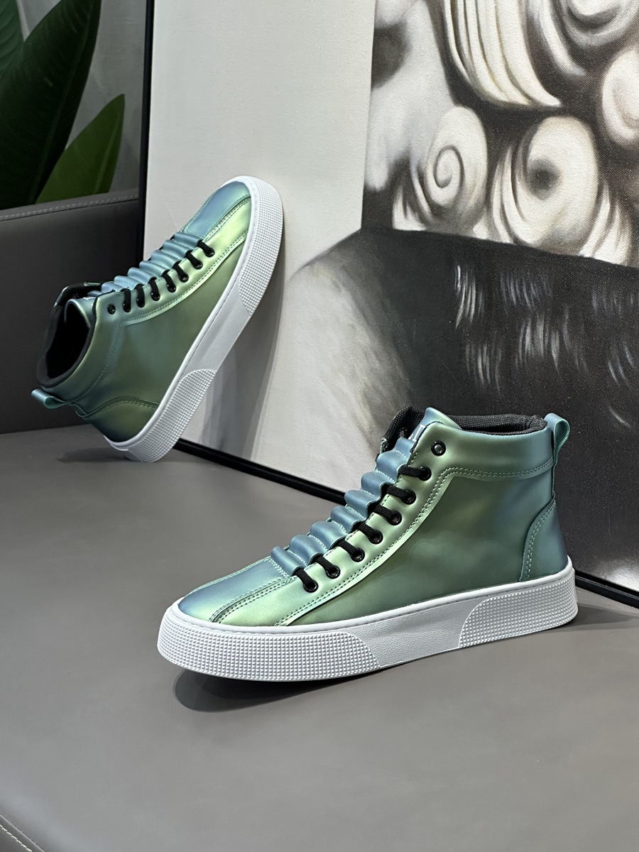 Autumn 2024 New Versatile Soft Sole Sports and Casual with One Step, Men's Small White Shoes, High Top Board Shoes_voghion.com