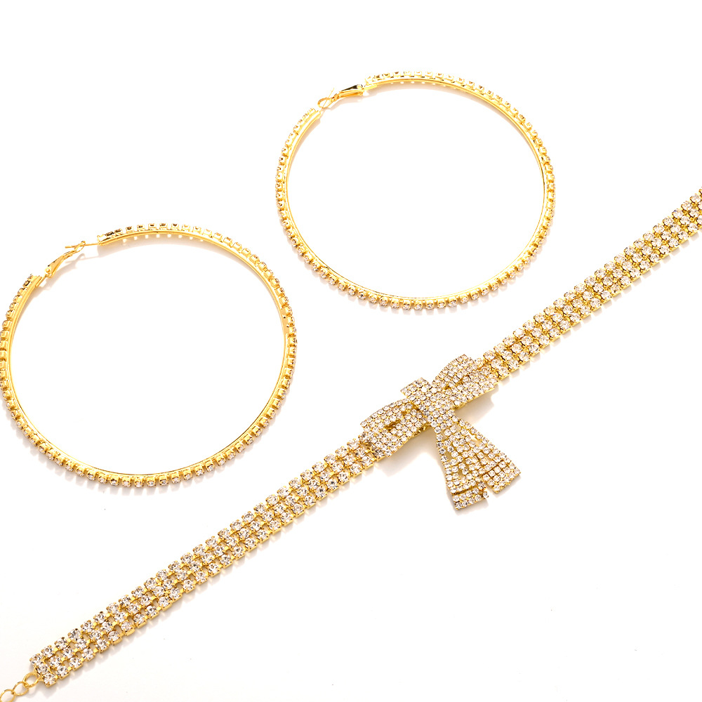 Amazon Hot Sale Jewelry Set Personalidad Arco Clavicular Accesorios de aretes en forma de anillo Joyería Set Mujer