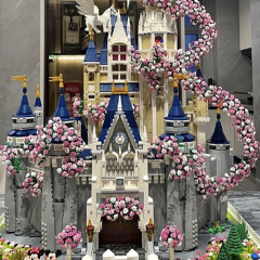上海ディズニーキャッスルガールズシリーズビルディングブロック組み立て巨大おもちゃホリデー互換性レゴ