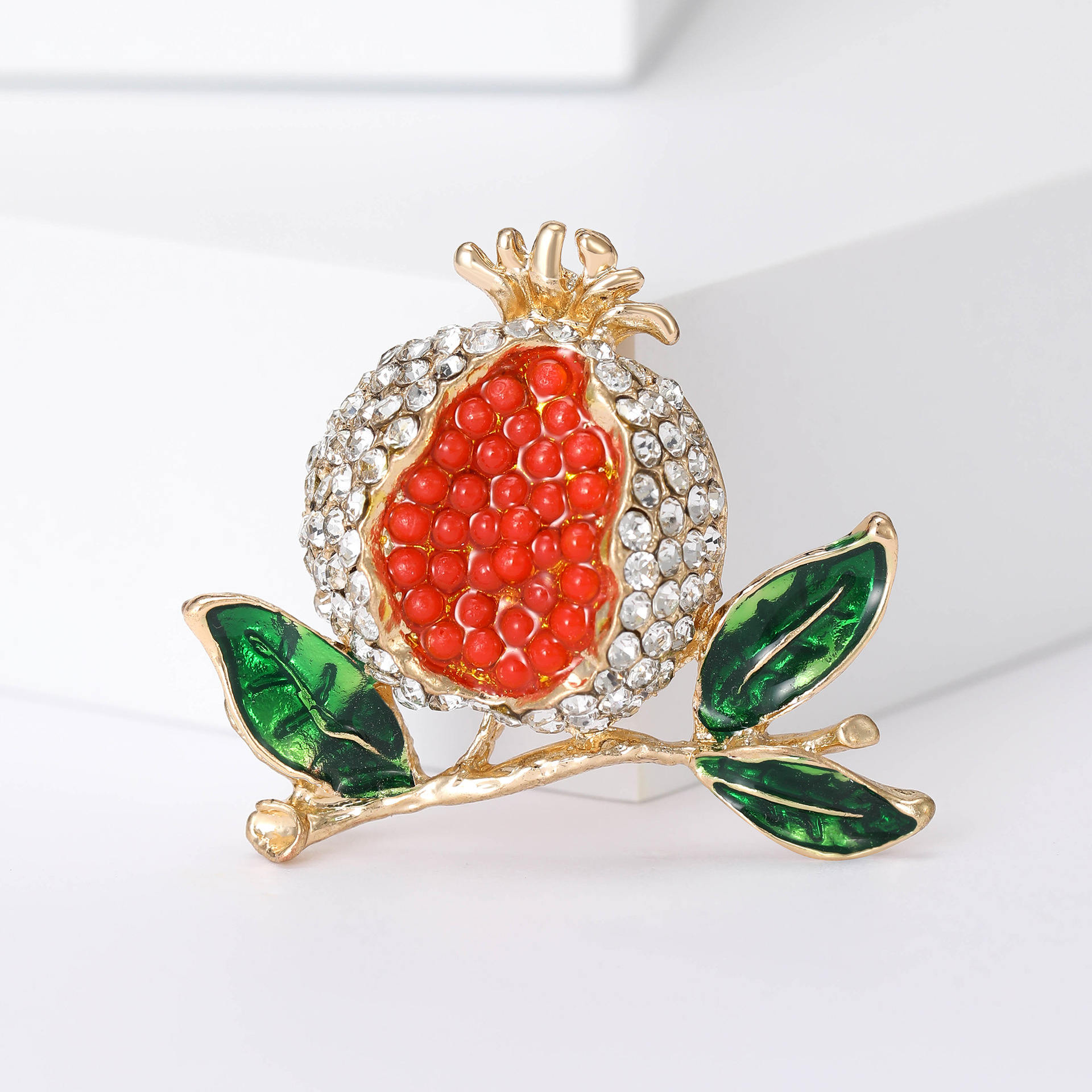 Casual Fruit Alloy Women's Brooches display picture 11