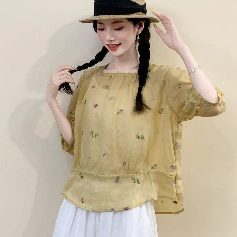 Ramie Blouse 2026 Square Collar Lace Style with Back Button Closure Classic Style Top with Small Butterfly Embroidery