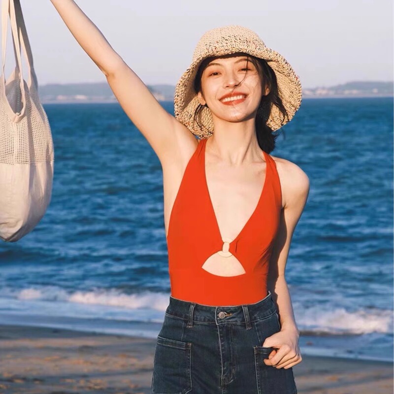 Be Your Cat Retro Hong Kong Style Sexy Deep V Red Whitening One-Piece Backless Slimming Look Beach Hot Spring Swimsuit for Women Be Your Cat Retro Hong Kong Style Sexy Deep V Red Whitening One-Piece Backless Slimming Look Beach Hot Spring Swimsuit for Women