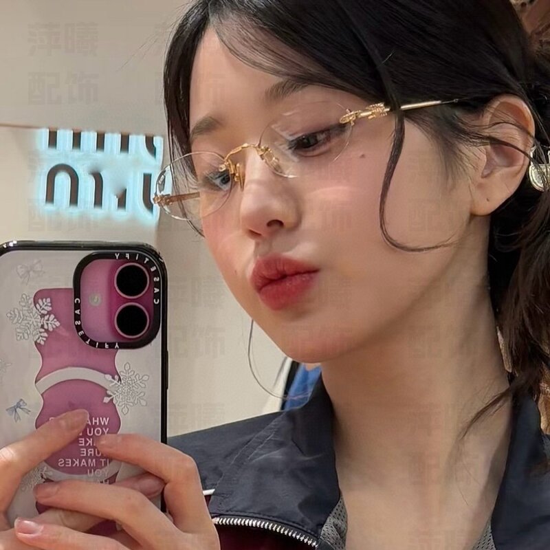 Liu Haocun and Zhao Jinmai's same style Miu frameless sunglasses for women A54, old money style small frame sunglasses, nerd glasses frame